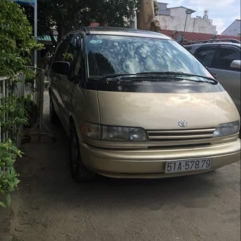 Cần bán xe Toyota Previa năm sản xuất 1991, màu vàng, nhập khẩu