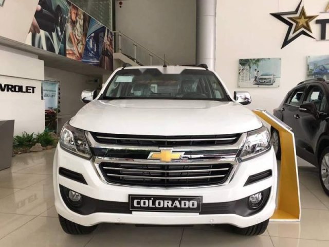 Bán Chevrolet Colorado năm sản xuất 2018, màu trắng, nhập khẩu nguyên chiếc, 651tr