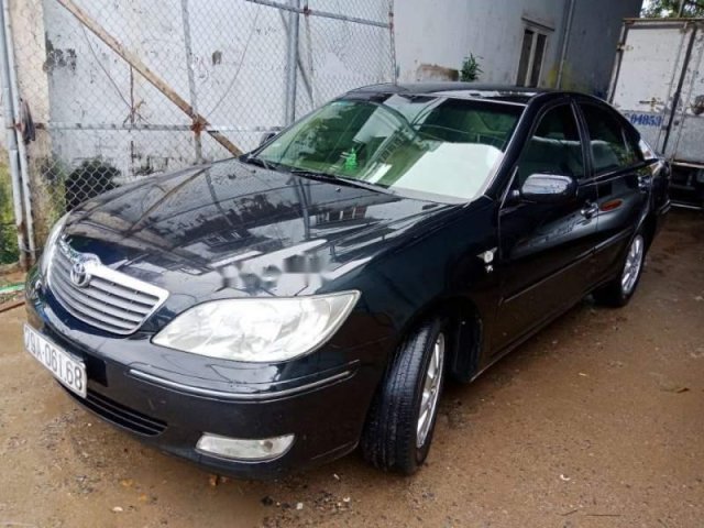 Bán Toyota Camry đời 2004, màu đen, nội thất như mới