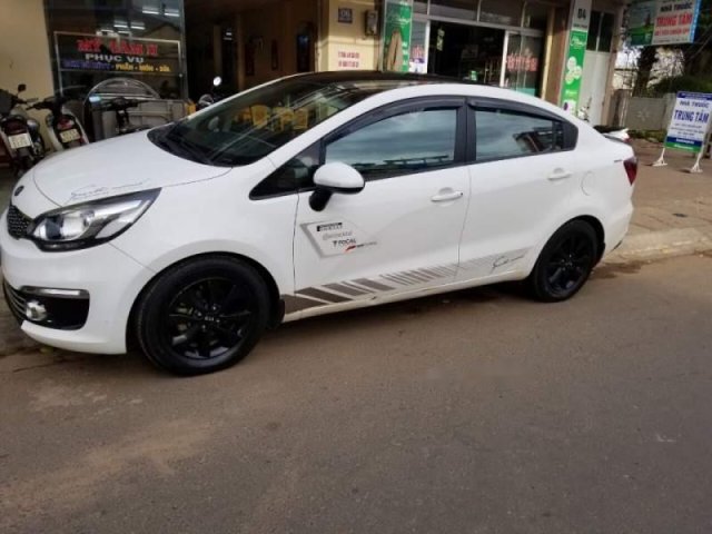 Chính chủ bán Kia Rio năm sản xuất 2015, màu trắng