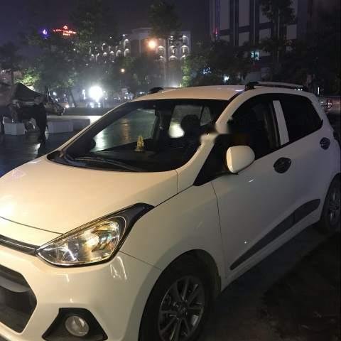 Gia đình bán lại xe Hyundai Grand i10 năm sản xuất 2014, màu trắng, nhập khẩu