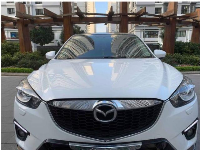 Cần bán lại xe Mazda CX 5 2.0 AT năm sản xuất 2015, màu trắng chính chủ giá cạnh tranh