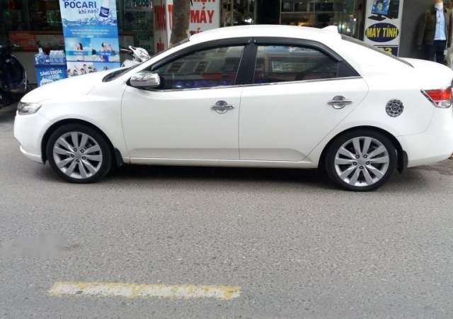 Chính chủ bán Kia Cerato 2010, màu trắng, nhập khẩu Hàn Quốc