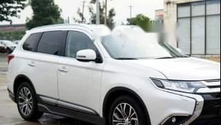 Bán Mitsubishi Outlander CVT Premeum 2018, màu trắng, giá chỉ 980 triệu