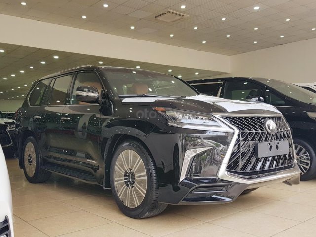 Bán Lexus LX570 4 chỗ sản xuất 2018