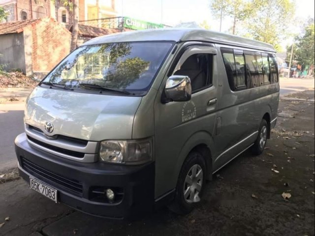 Cần bán lại xe Toyota Hiace đời 2007, xe chuyên chạy hợp đồng 1 chủ từ đầu 2007 mua từ mới