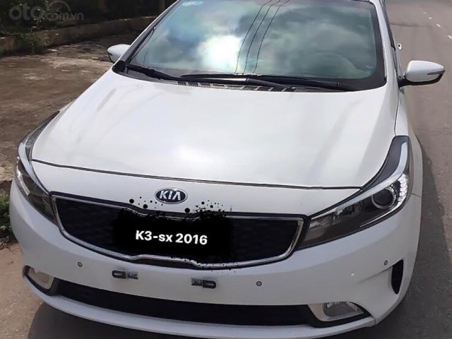 Bán xe Kia K3 1.6 AT năm 2016, màu trắng, 550tr