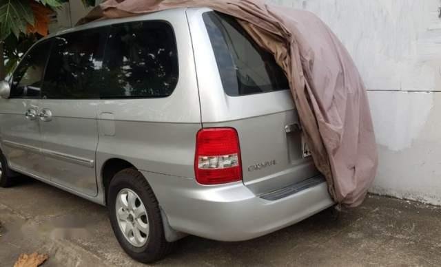 Bán Kia Carnival đời 2005, màu bạc, giá chỉ 230 triệu