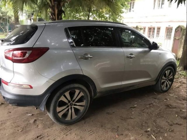 Bán Kia Sportage 2.0AT 2011, màu bạc, nhập khẩu nguyên chiếc chính chủ, giá tốt