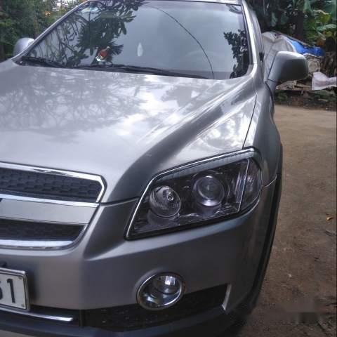 Cần bán gấp Chevrolet Captiva sản xuất 2010, màu bạc, nhập khẩu