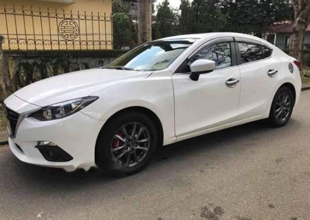 Bán ô tô Mazda 3 năm 2016, màu trắng xe gia đình