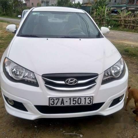 Bán Hyundai Avante sản xuất 2011, màu trắng, xe nhập