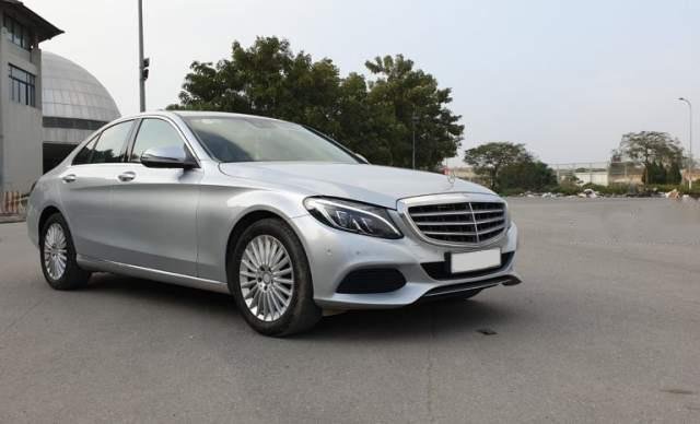 Bán xe Mercedes C250 Exclusive năm 2016, màu bạc, xe nhập như mới