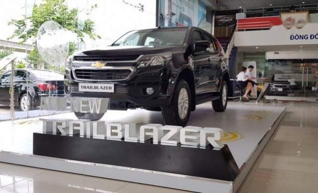 Bán Chevrolet Trailblazer năm sản xuất 2019, màu đen, xe nhập, giá 885tr