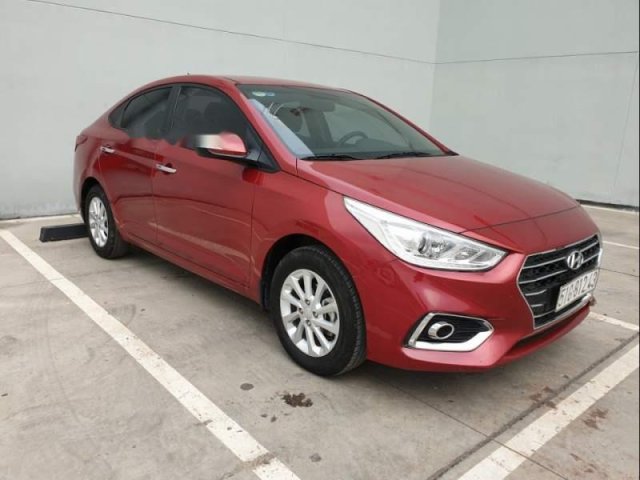 Bán Hyundai Accent 2018, màu đỏ  