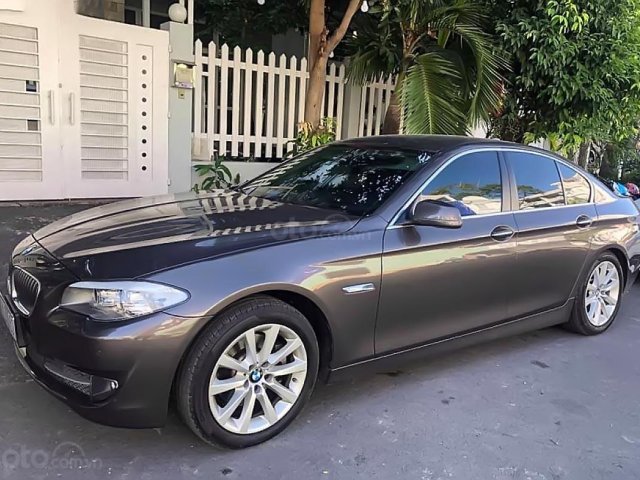 Cần bán gấp BMW 5 Series 528i đời 2012, màu đen, xe nhập