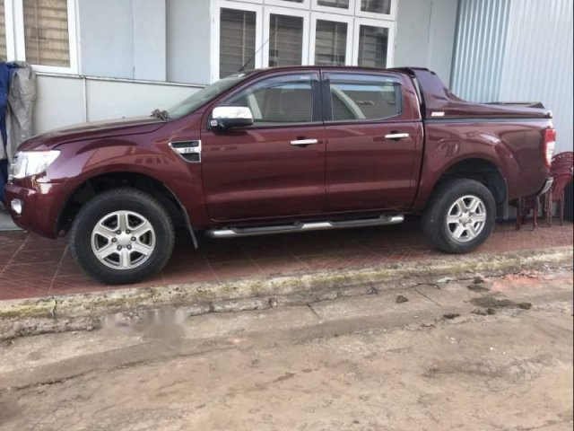 Cần bán Ford Ranger năm 2013, màu đỏ, nhập khẩu nguyên chiếc chính chủ, giá chỉ 460 triệu