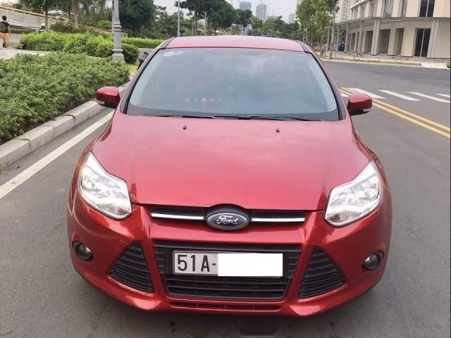 Bán xe Ford Focus 2014, màu đỏ, chính chủ