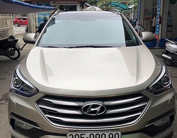 Bán Hyundai Santa Fe 2.4L 4WD đời 2018, màu vàng chính chủ