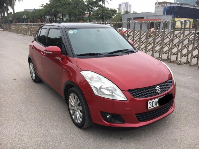 Bán Suzuki Swift 2014, màu đỏ