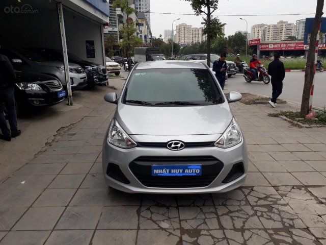 Bán ô tô Hyundai Grand i10 1.0 MT năm sản xuất 2016, màu bạc