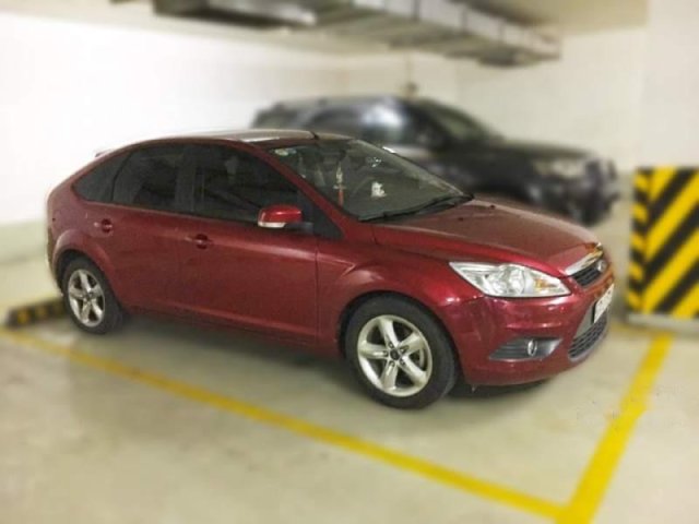 Bán Ford Focus 1.8 AT 2011, màu đỏ, số tự động