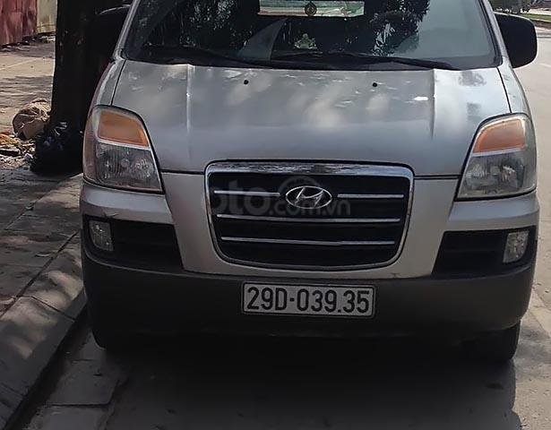 Cần bán Hyundai Starex Van 2.5 AT 2006, màu bạc, nhập khẩu nguyên chiếc chính chủ giá cạnh tranh