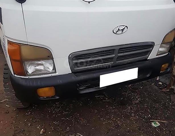 Cần bán Hyundai Mighty sản xuất 2001, màu trắng, nhập khẩu nguyên chiếc, 175 triệu