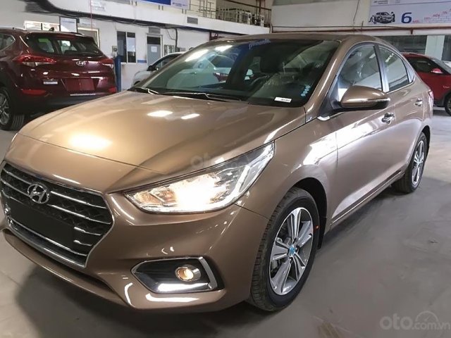 Cần bán Hyundai Accent 1.4 ATH đời 2018, 540 triệu