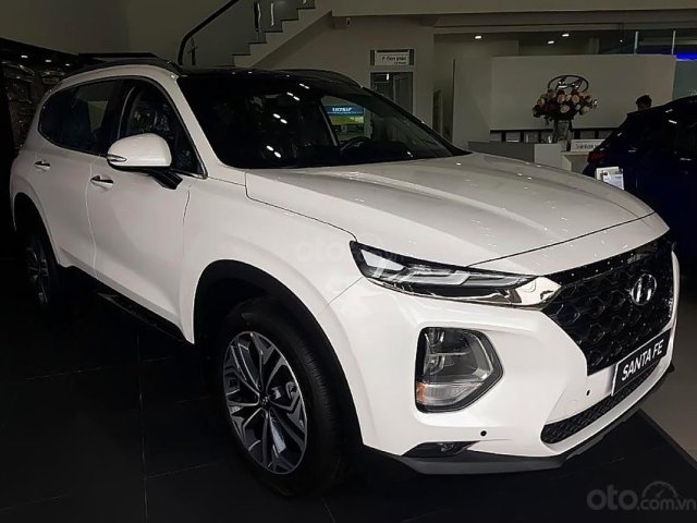 Cần bán xe Hyundai Santa Fe 2.4L HTRAC 2018, màu trắng