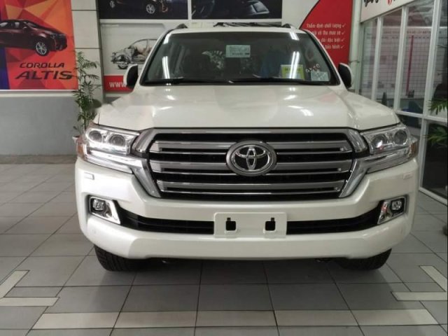 Bán xe Toyota Land Cruiser VX đời 2019, màu trắng, nhập khẩu nguyên chiếc