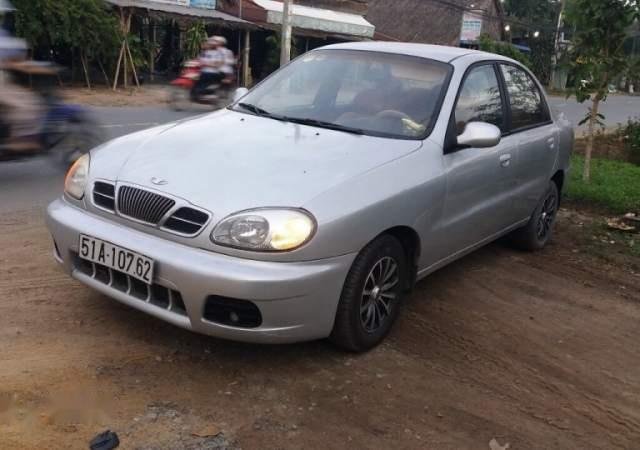 Bán Daewoo Lanos đời 2003, màu bạc, nhập khẩu còn mới