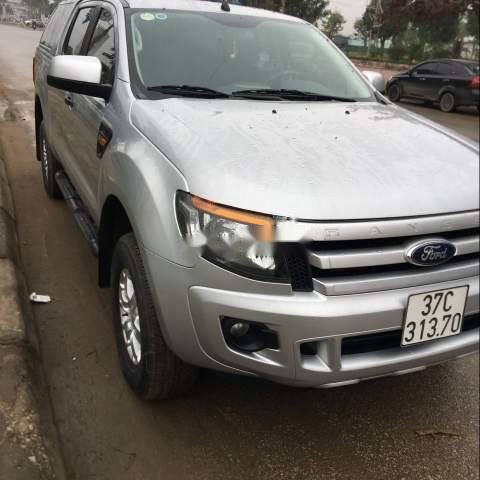 Cần bán xe Ford Ranger XLS 2014, màu bạc, nhập khẩu nguyên chiếc số tự động