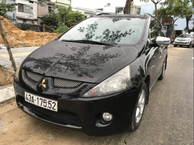 Cần bán gấp Mitsubishi Grandis năm 2007, màu đen xe gia đình