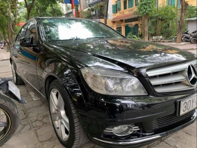 Cần bán Mercedes C300 AT đời 2011, màu đen, 635 triệu