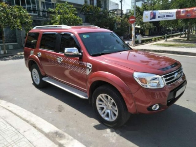 Cần bán lại xe Ford Everest AT sản xuất năm 2014, màu đỏ còn mới giá cạnh tranh0