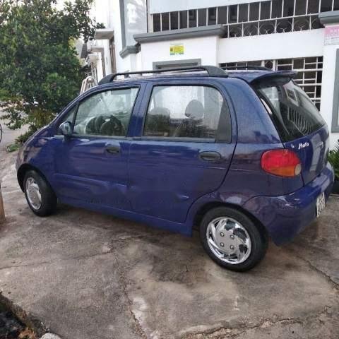 Cần bán xe Daewoo Matiz sản xuất năm 2001, màu xanh lam số sàn 