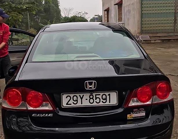 Bán xe Honda Civic 2.0 số tự động, đời 2006, màu đen