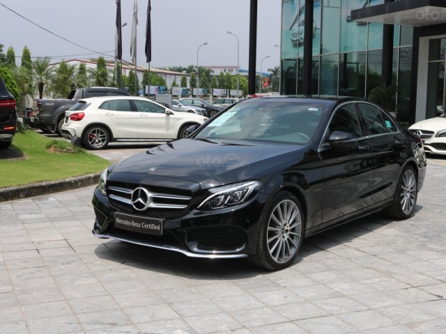 Bán ô tô Mercedes C300 AMG đăng kí 2018, màu đen, Lh 0934299669 xuất hóa đơn cao