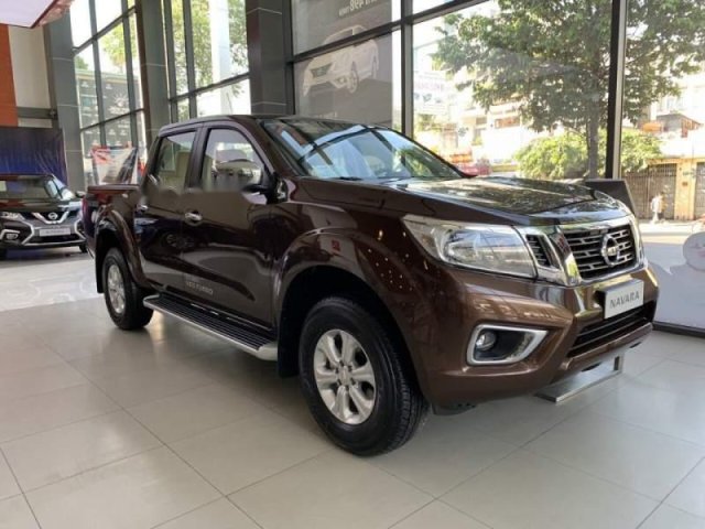 Cần bán Nissan Navara EL năm sản xuất 2018, màu nâu, nhập khẩu nguyên chiếc