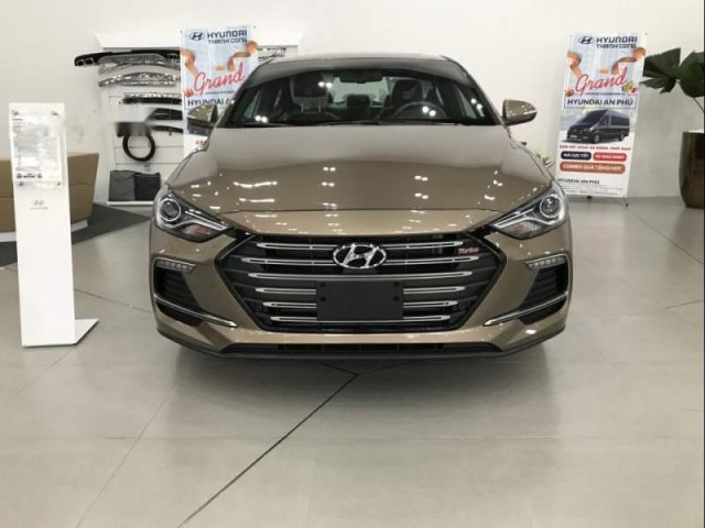 Bán Hyundai Elantra đời 2019 giá cạnh tranh