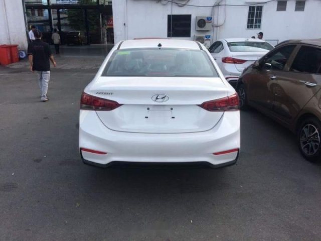 Cần bán xe Hyundai Accent đời 2019, màu trắng