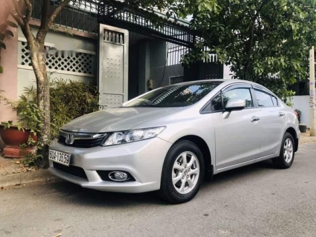 Bán xe Honda Civic 1.8AT năm sản xuất 2013, màu bạc, 490tr