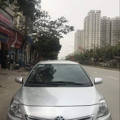 Bán Toyota Vios G 2010, màu bạc số tự động, giá chỉ 380 triệu0