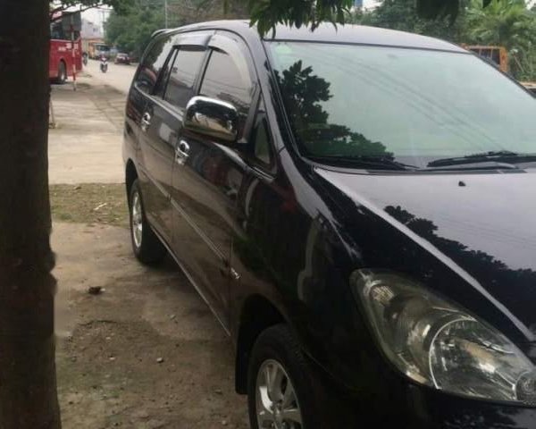 Bán xe Toyota Innova 2006, màu đen ít sử dụng