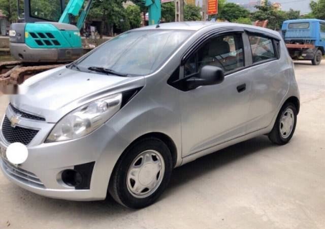 Cần bán gấp Chevrolet Spark MT năm 2012, màu bạc, xe nhập