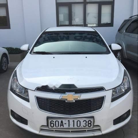 Cần bán gấp Chevrolet Cruze 2013, màu trắng chính chủ, giá chỉ 350 triệu