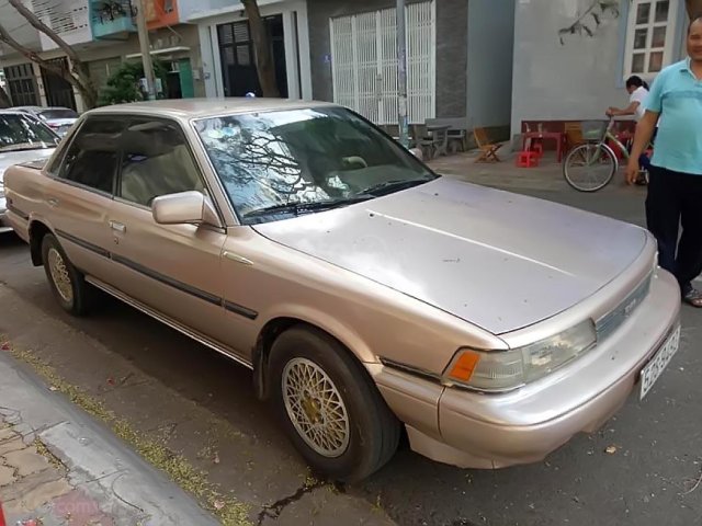 Cần bán xe Toyota Camry sản xuất năm 1990, nhập khẩu  