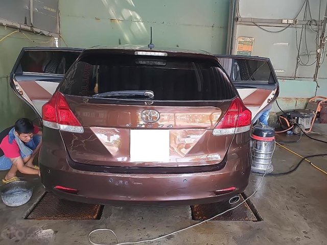 Cần bán lại xe Toyota Venza 2009, màu nâu, xe nhập, giá tốt