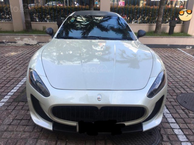 Bán xe Maserati Granturismo đời 2009, màu trắng, xe đẹp